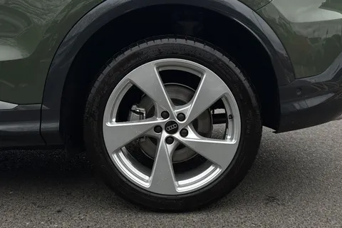PX26KAU Audi Q5 SUV S line TDI quattro 204 PS S tronic Thumbnail #12