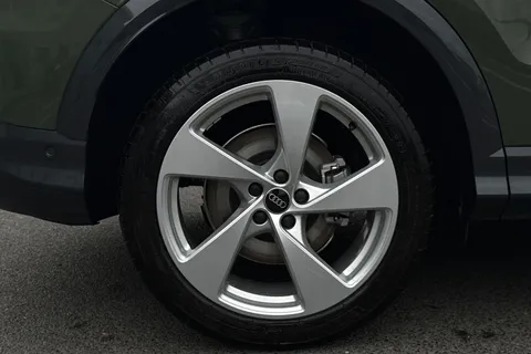 PX26KAU Audi Q5 SUV S line TDI quattro 204 PS S tronic Thumbnail #13