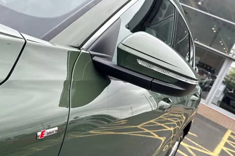 PX26KAU Audi Q5 SUV S line TDI quattro 204 PS S tronic Thumbnail #27