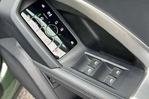 PX26KAU Audi Q5 SUV S line TDI quattro 204 PS S tronic Thumbnail #42
