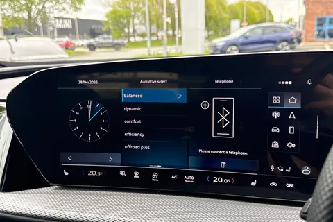 PX26KAU Audi Q5 SUV S line TDI quattro 204 PS S tronic Thumbnail #54