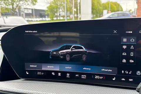 PX26KAU Audi Q5 SUV S line TDI quattro 204 PS S tronic Thumbnail #57