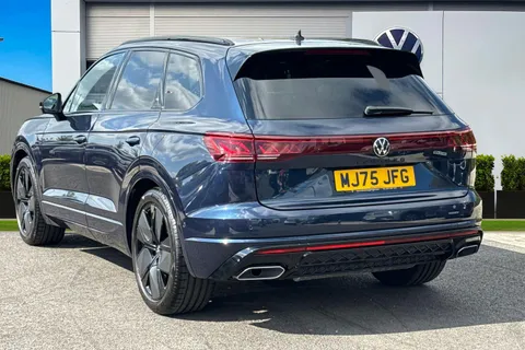 MJ75JFG Volkswagen Touareg 3.0 V6 TDI 4Motion 286 Black Edition 5dr Tip Auto **TOW BAR, DRIVER PACK** Thumbnail #2