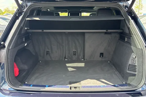 MJ75JFG Volkswagen Touareg 3.0 V6 TDI 4Motion 286 Black Edition 5dr Tip Auto **TOW BAR, DRIVER PACK** Thumbnail #6