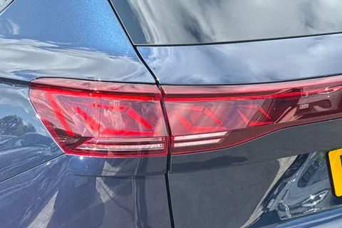 MJ75JFG Volkswagen Touareg 3.0 V6 TDI 4Motion 286 Black Edition 5dr Tip Auto **TOW BAR, DRIVER PACK** Thumbnail #7