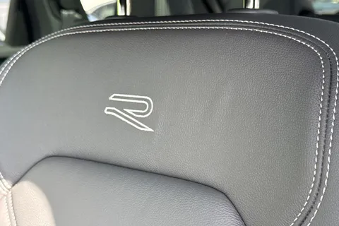 MJ75JFG Volkswagen Touareg 3.0 V6 TDI 4Motion 286 Black Edition 5dr Tip Auto **TOW BAR, DRIVER PACK** Thumbnail #34