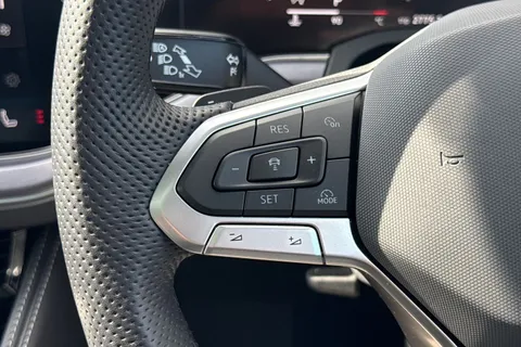 MJ75JFG Volkswagen Touareg 3.0 V6 TDI 4Motion 286 Black Edition 5dr Tip Auto **TOW BAR, DRIVER PACK** Thumbnail #35