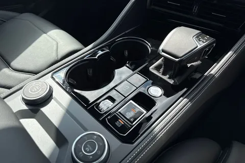 MJ75JFG Volkswagen Touareg 3.0 V6 TDI 4Motion 286 Black Edition 5dr Tip Auto **TOW BAR, DRIVER PACK** Thumbnail #39