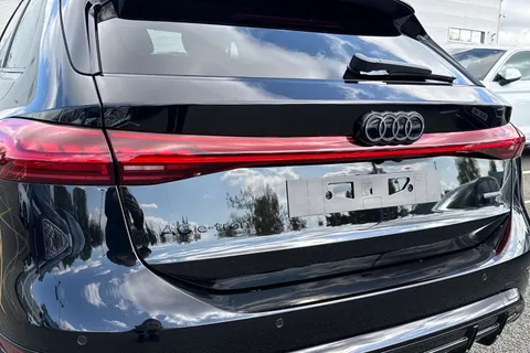  Audi A6 E-Tron Avant 100kWh Black Edition Auto quattro 5dr Thumbnail #8