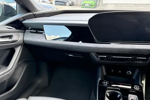  Audi A6 E-Tron Avant 100kWh Black Edition Auto quattro 5dr Thumbnail #20