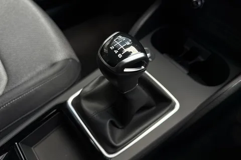 22 of 62 for Audi Q2 1.0 TFSI 30 Sport Euro 6 (s/s) 5dr