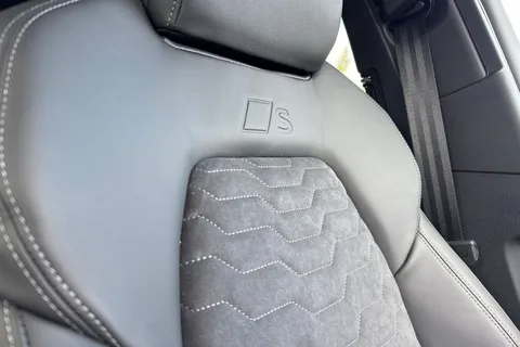  Audi A6 E-Tron Avant 100kWh Black Edition Auto quattro 5dr Thumbnail #32