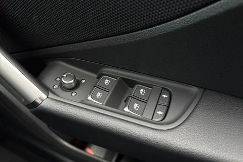 54 of 62 for Audi Q2 1.0 TFSI 30 Sport Euro 6 (s/s) 5dr