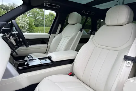  Land Rover Range Rover 3.0 P460e 38.2kWh Edition Auto 4WD Euro 6 (s/s) 5dr Thumbnail #11