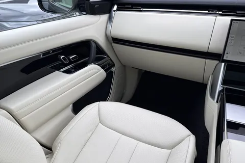  Land Rover Range Rover 3.0 P460e 38.2kWh Edition Auto 4WD Euro 6 (s/s) 5dr Thumbnail #43