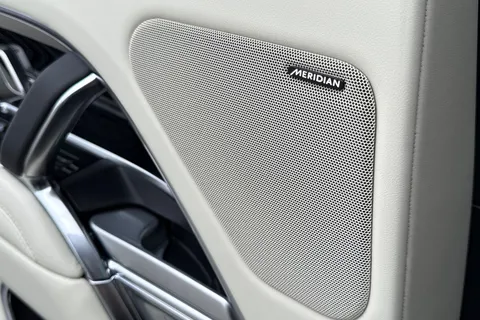  Land Rover Range Rover 3.0 P460e 38.2kWh Edition Auto 4WD Euro 6 (s/s) 5dr Thumbnail #46