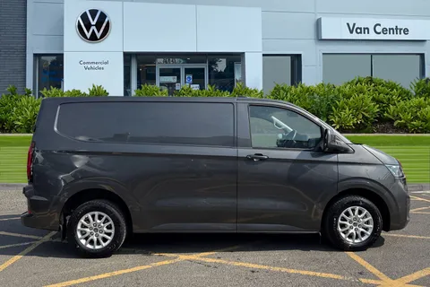 KY25PLF Volkswagen E-Transporter SWB 136PS 65kWh Electric Panel Van Thumbnail #3