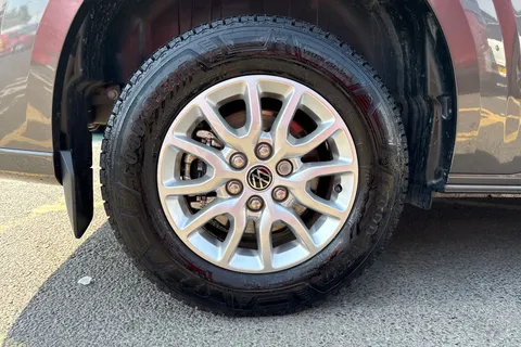 KY25PLF Volkswagen E-Transporter SWB 136PS 65kWh Electric Panel Van Thumbnail #11