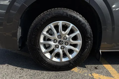 KY25PLF Volkswagen E-Transporter SWB 136PS 65kWh Electric Panel Van Thumbnail #13