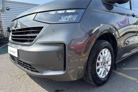 KY25PLF Volkswagen E-Transporter SWB 136PS 65kWh Electric Panel Van Thumbnail #57