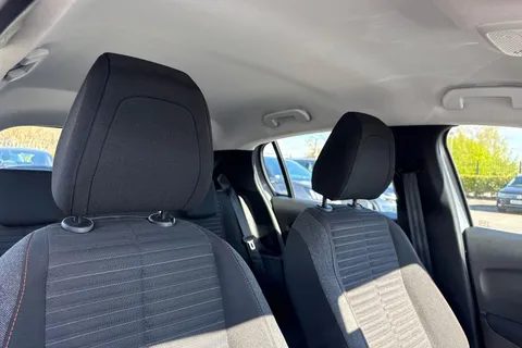 21 of 64 for PEUGEOT 208 1.2 PureTech Active Euro 6 (s/s) 5dr