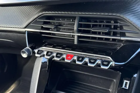 55 of 64 for PEUGEOT 208 1.2 PureTech Active Euro 6 (s/s) 5dr