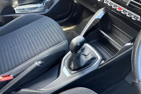 57 of 64 for PEUGEOT 208 1.2 PureTech Active Euro 6 (s/s) 5dr