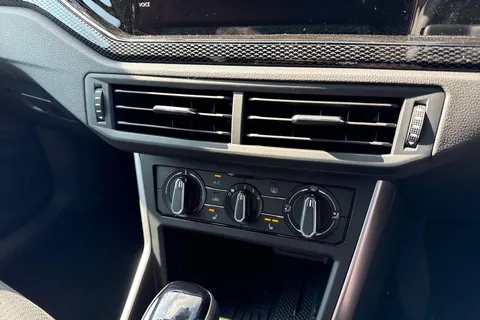  Volkswagen Polo 1.0 TSI Life 5dr DSG Thumbnail #18