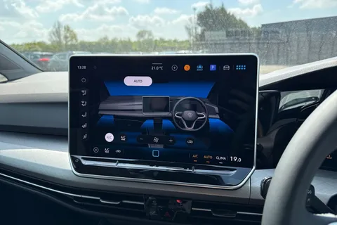  Volkswagen Golf 1.5 TSI Match 5dr Thumbnail #18