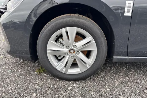  Volkswagen Golf 1.5 TSI Life 5dr Thumbnail #7