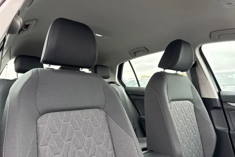  Volkswagen Golf 1.5 TSI Life 5dr Thumbnail #21