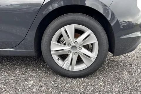  Volkswagen Golf 1.5 TSI Life 5dr Thumbnail #22