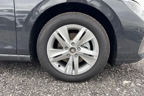  Volkswagen Golf 1.5 TSI Life 5dr Thumbnail #24