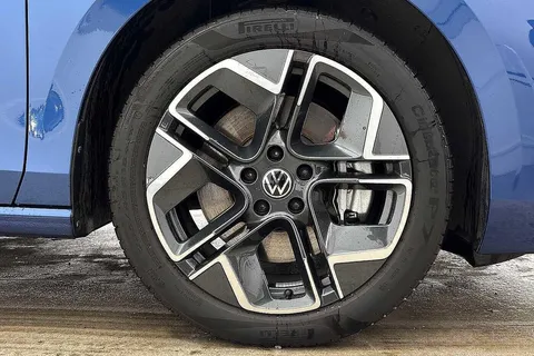 DE75RYT Volkswagen Passat 1.5 TSI eHybrid 204PS Life 5dr DSG ⭐Drivers assistance pack, 18' York Alloy Thumbnail #5