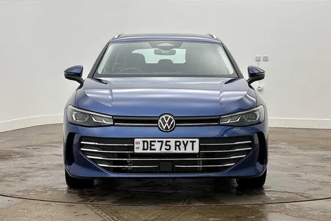 DE75RYT Volkswagen Passat 1.5 TSI eHybrid 204PS Life 5dr DSG ⭐Drivers assistance pack, 18' York Alloy Thumbnail #7