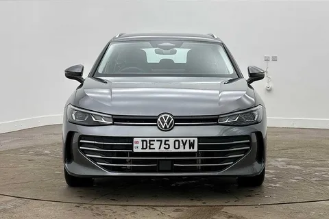 DE75OYW Volkswagen Passat 1.5 TSI eHybrid 204PS Life 5dr DSG ⭐15' Infotainment pack incl. Head-up Dis Thumbnail #7