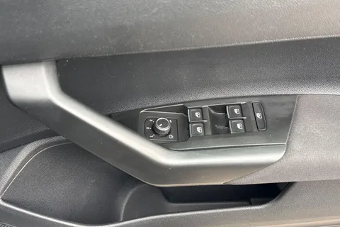 PK71TYG Volkswagen Polo 1.0 EVO 80 Active 5dr Thumbnail #17