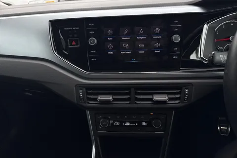 PK71TYG Volkswagen Polo 1.0 EVO 80 Active 5dr Thumbnail #49