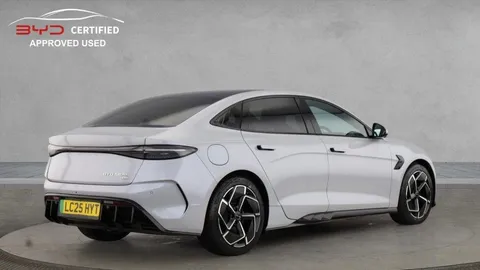 LC25HYT BYD SEAL 390kW Excellence AWD 83kWh 4dr Auto Thumbnail #2