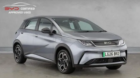 LG26BKO BYD Dolphin 44.9kWh Boost Auto 5dr Thumbnail #1