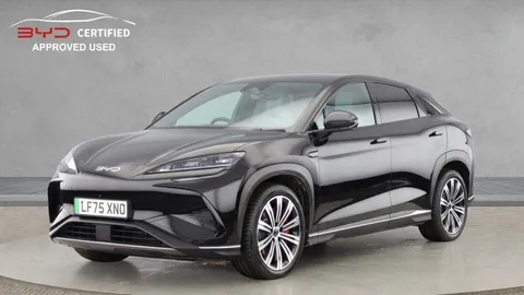 LF75XNO BYD Sealion 7 91.3kWh Excellence Auto AWD 5dr Thumbnail #3