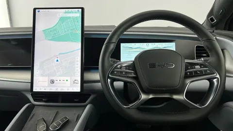 LF75XNO BYD Sealion 7 91.3kWh Excellence Auto AWD 5dr Thumbnail #12