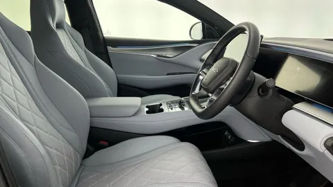 LF75XNO BYD Sealion 7 91.3kWh Excellence Auto AWD 5dr Thumbnail #15