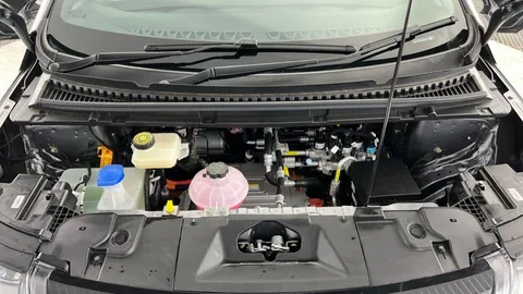 LG26BKO BYD Dolphin 44.9kWh Boost Auto 5dr Thumbnail #21