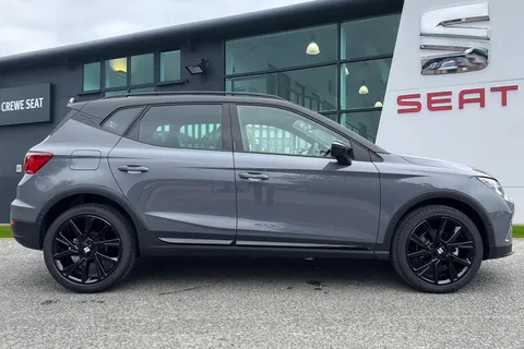 KW75TBX SEAT Arona 1.0 TSI 115 FR Black Edition 5dr Thumbnail #3