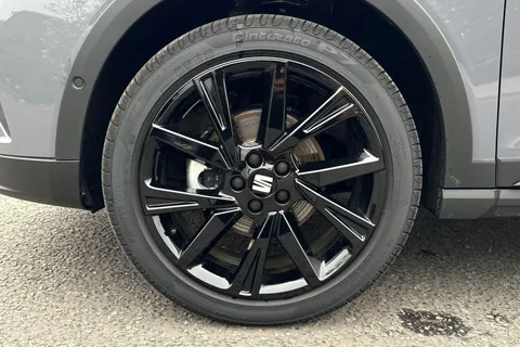 KW75TBX SEAT Arona 1.0 TSI 115 FR Black Edition 5dr Thumbnail #5