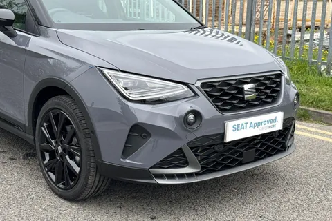 KW75TBX SEAT Arona 1.0 TSI 115 FR Black Edition 5dr Thumbnail #14