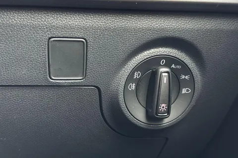 KW75TBX SEAT Arona 1.0 TSI 115 FR Black Edition 5dr Thumbnail #32