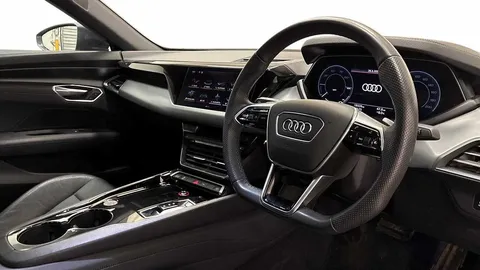 BK23WTD Audi e-tron GT 390kW Quattro 93kWh 4dr Auto Thumbnail #6