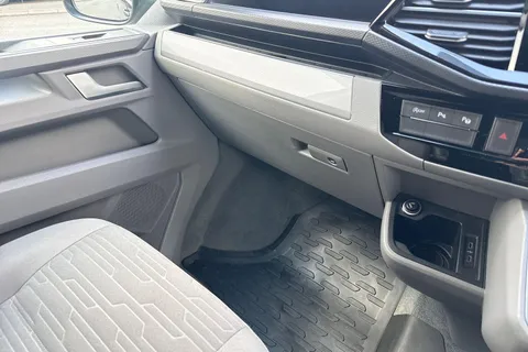 DF74EWU Volkswagen California 2.0 TDI Ocean 4dr DSG Thumbnail #14